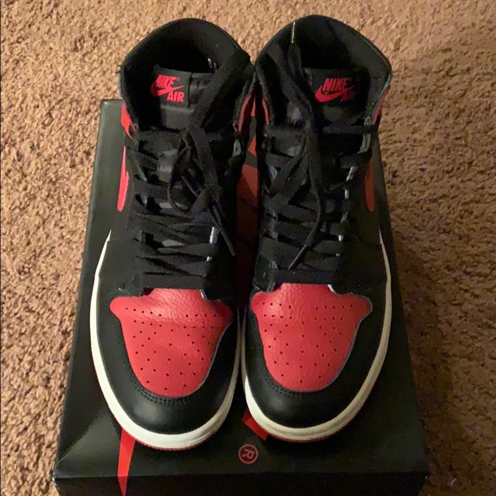 Size 8.5 air Jordan 1 banned